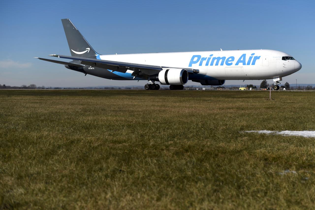 Amazon's air cargo head will now oversee workplace-safety unit