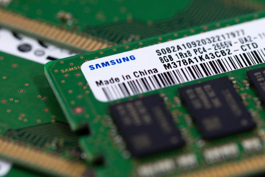 U.S.-China chip war could hurt Samsung, SK Hynix but not for long: Fitch